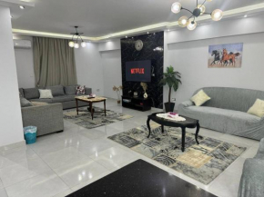 Cozy Modern Apartment In El-Nozha